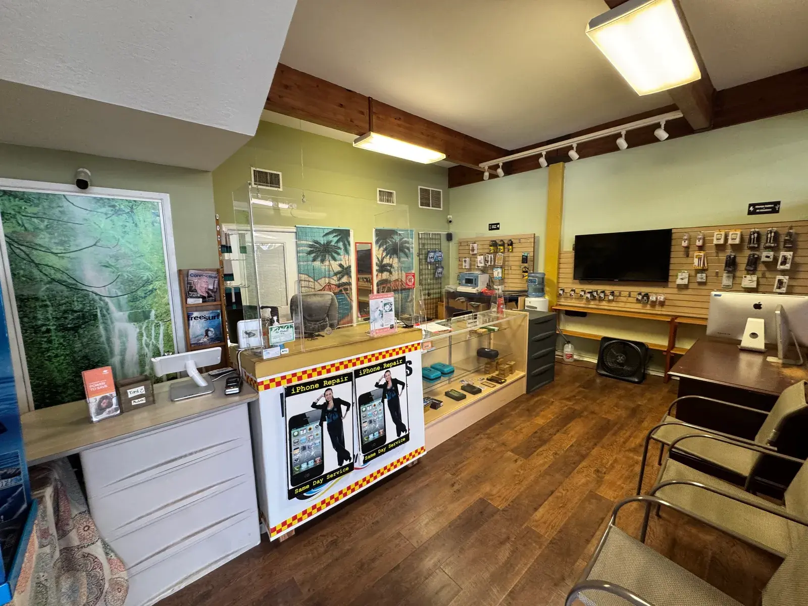 Inside Maui Cell Phone Repair in Kahului